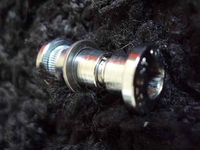 4xb9D.jpg