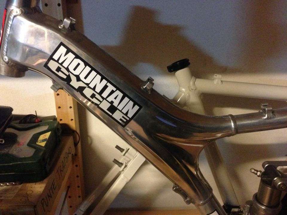 HP6YW7.jpg