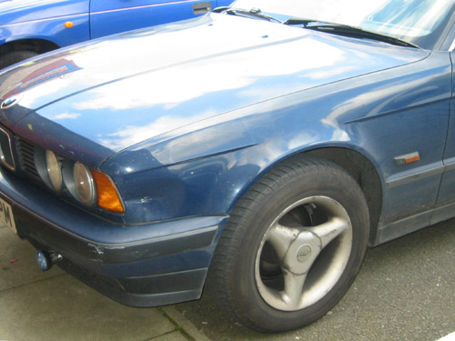 three_spoke_alloys.jpg