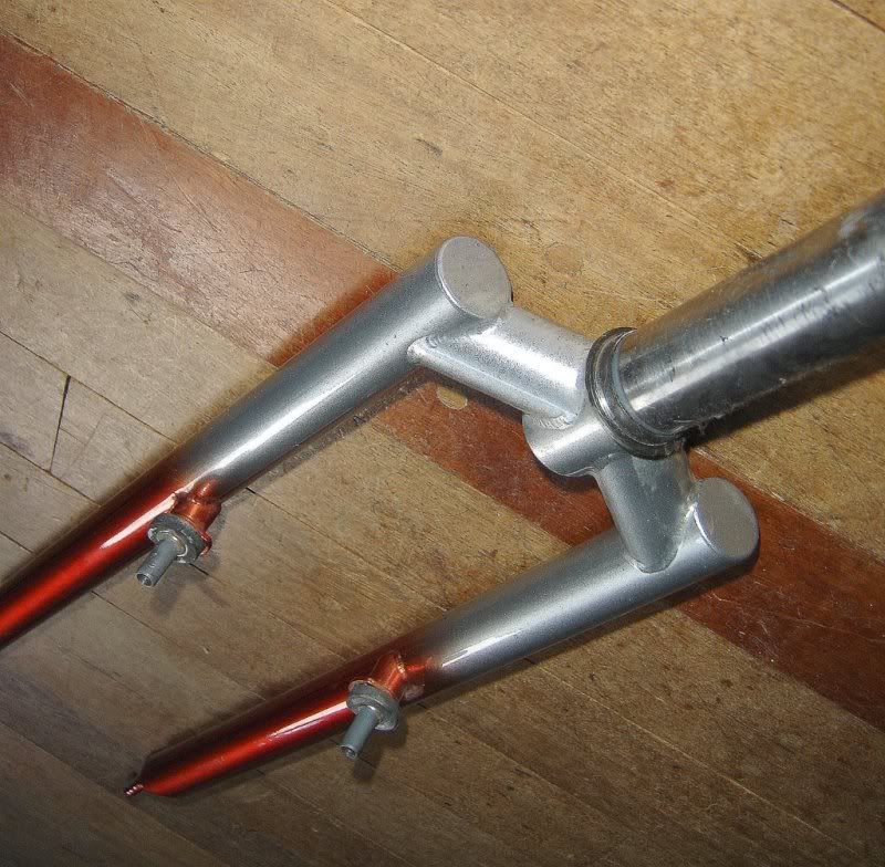 strutt20fork20010.jpg