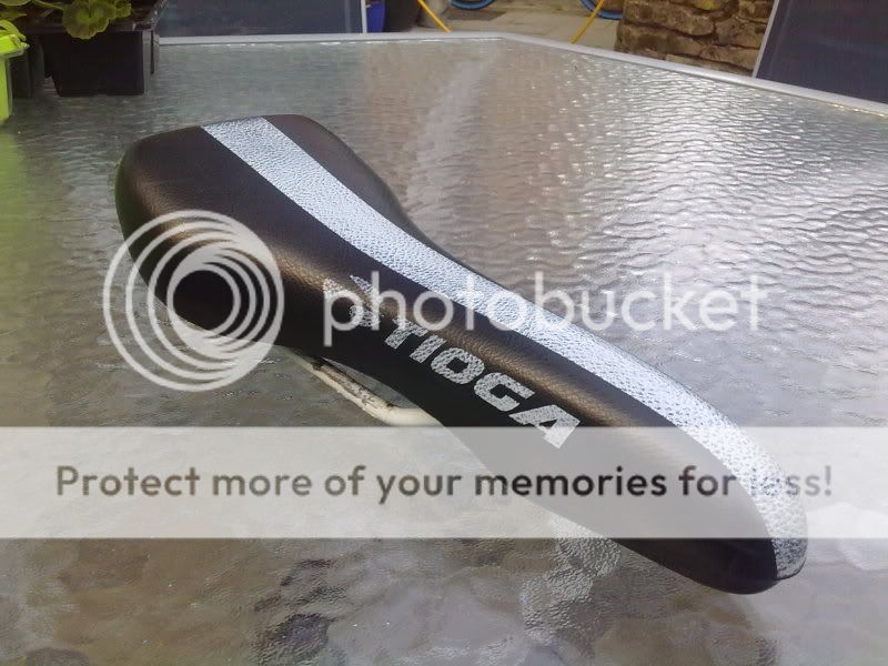 21042010220.jpg
