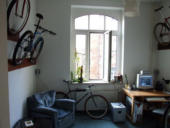 bikewall02.jpg