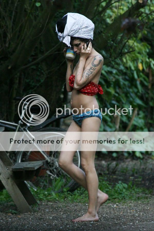 amy_winehouse_woods.jpg