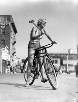 vintagebikepologirl.jpg