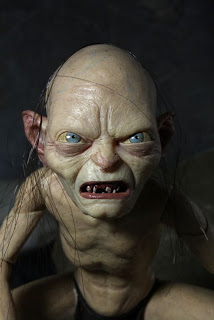NECA_GOLLUM_06.jpg