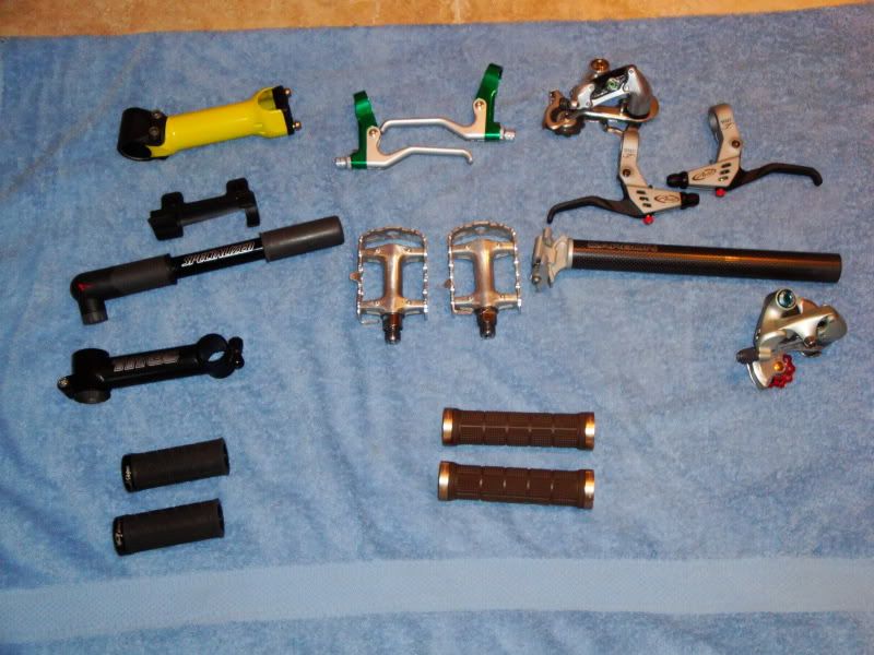 Manyparts002.jpg
