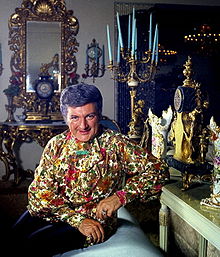 220px-Liberace_Colour_Allan_Warren.jpg