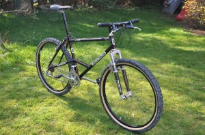 Giom6's Dave Yates Vulcan E-stay is Bike of The Month April 2014